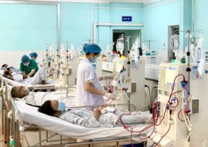 Cách tính lương làm thêm giờ khi nhân viên y tế trực